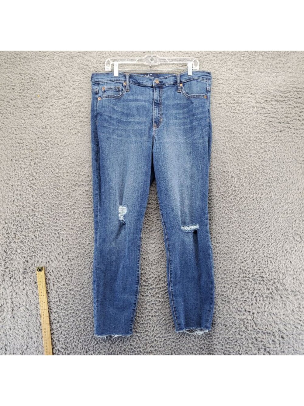 Gap Jeans Womens 33R Blue High Rise Distressed Stretch Denim Legging *Read*
